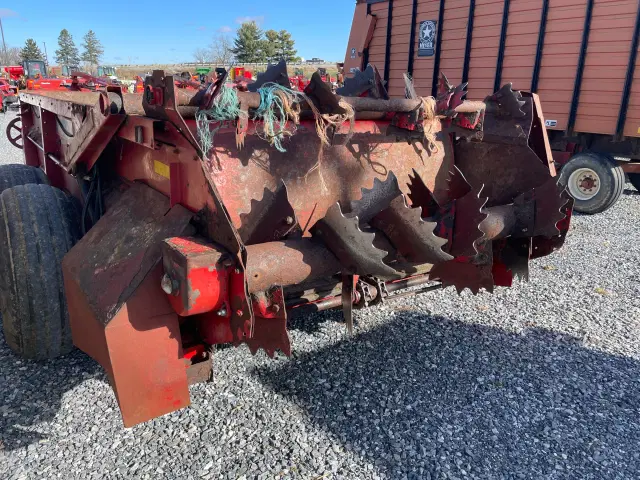 Image of New Holland 195 equipment image 3