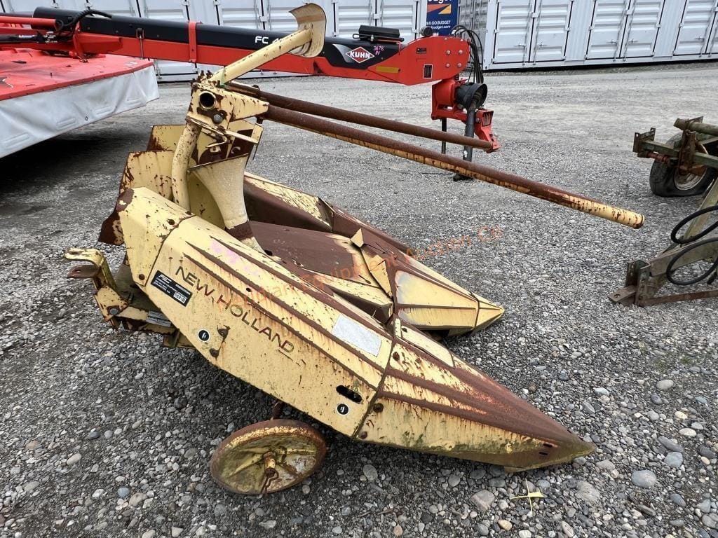 Main image New Holland 824