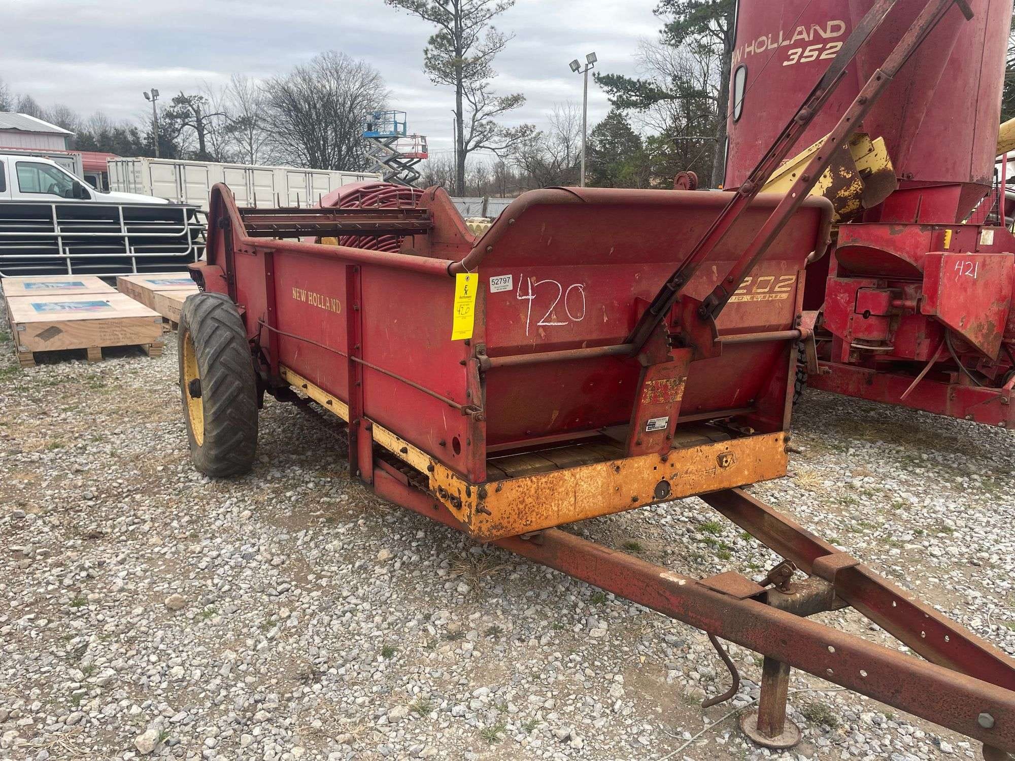 New Holland 202 Equipment Image0