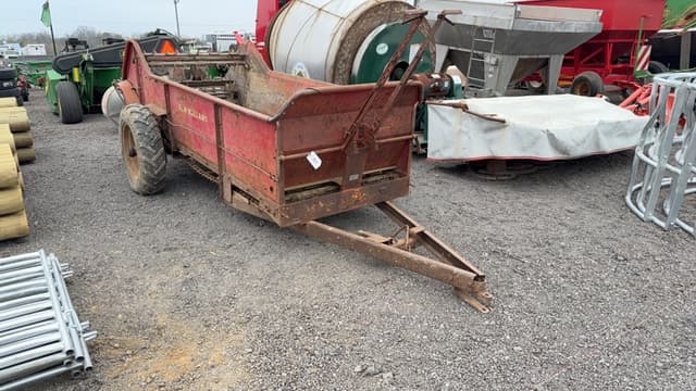 Image of New Holland 202 equipment image 1