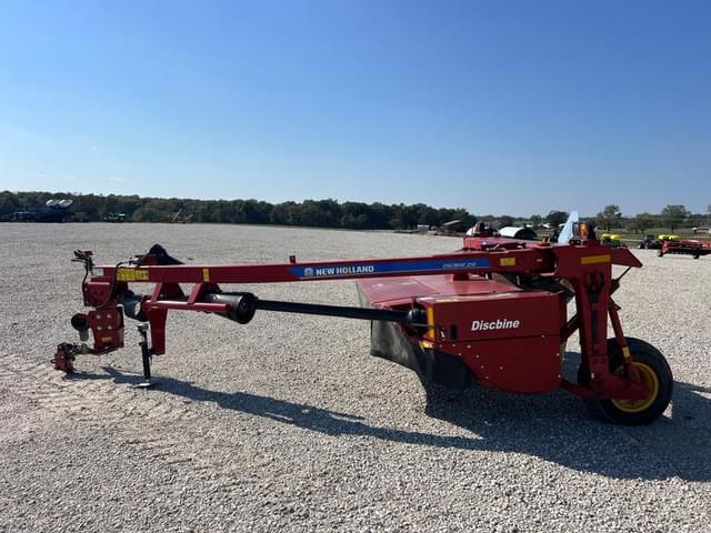 Image of New Holland 210 equipment image 1