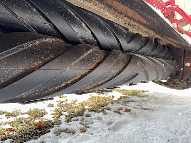 Image of New Holland 210 equipment image 3