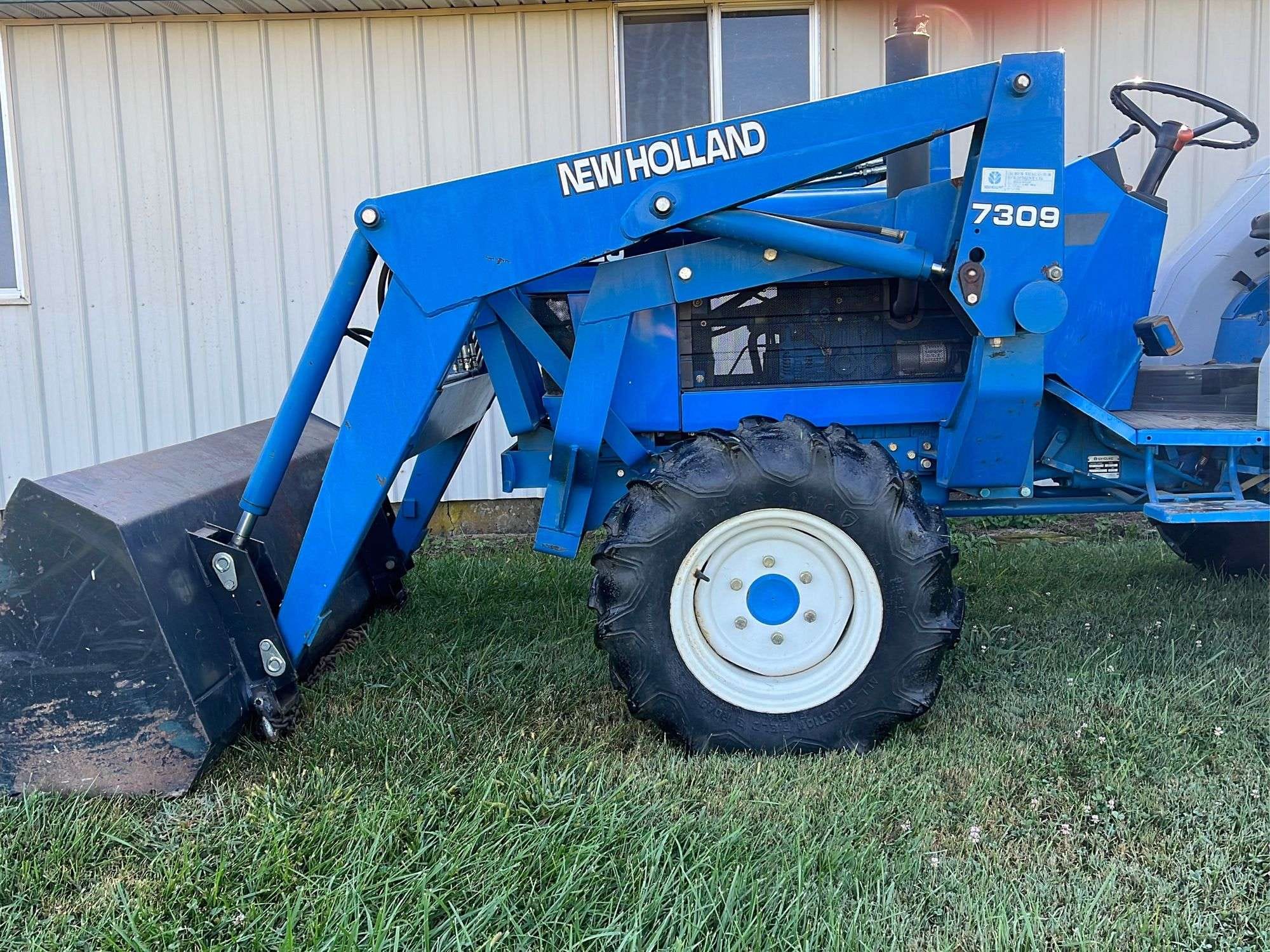 Main image New Holland 2120