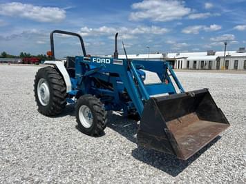 Main image New Holland 2120