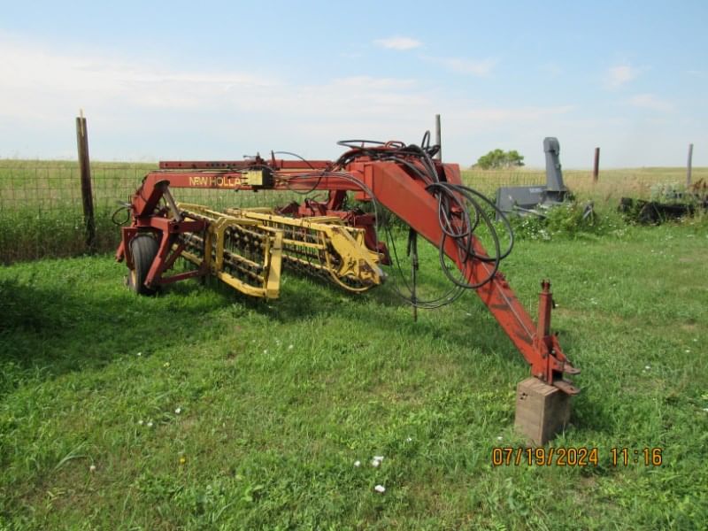 New Holland 216 Equipment Image0