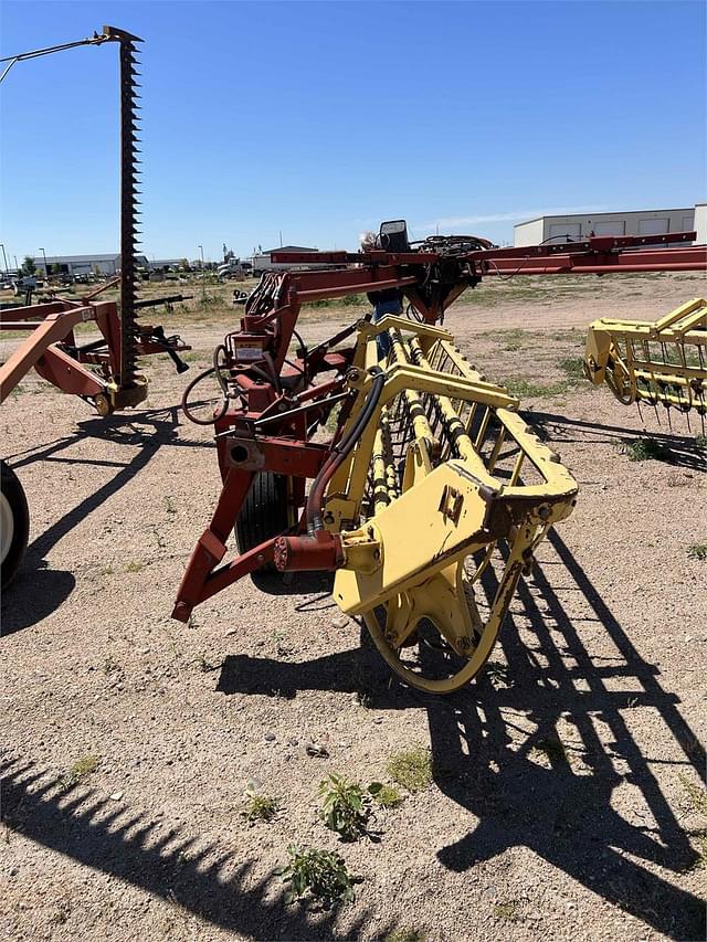 Image of New Holland 216 equipment image 1