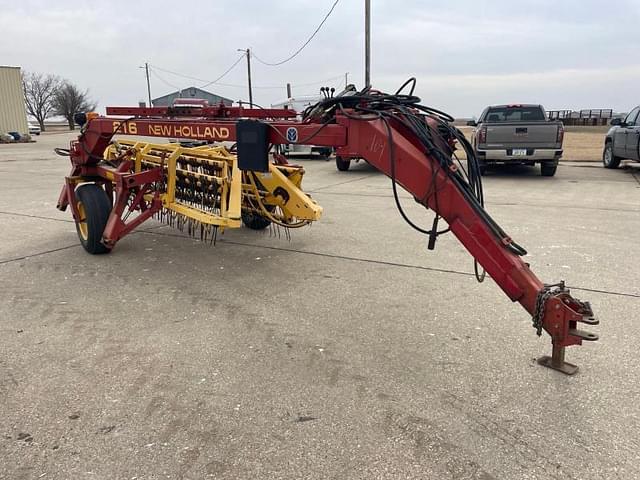 Image of New Holland 216 equipment image 1