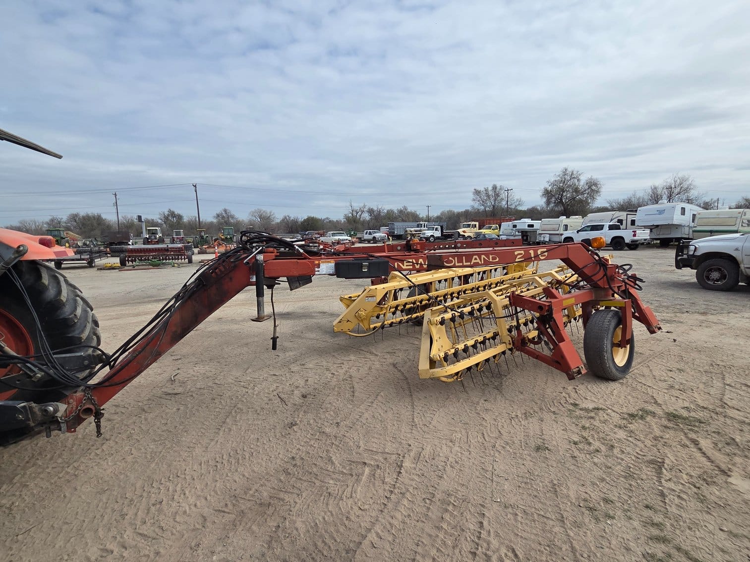 New Holland 216 Equipment Image0