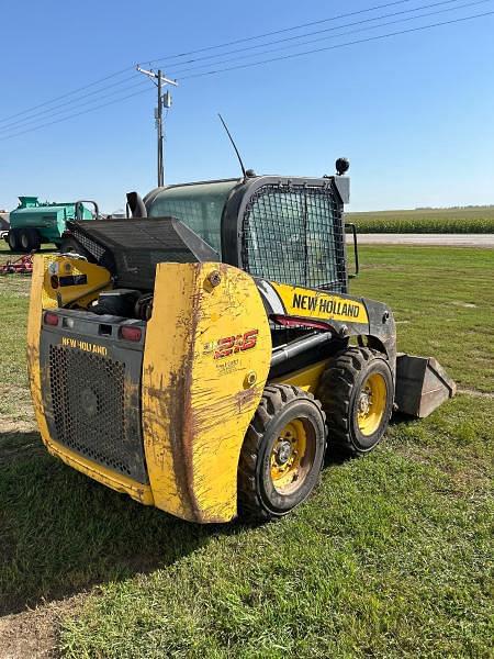 Image of New Holland L216 equipment image 4