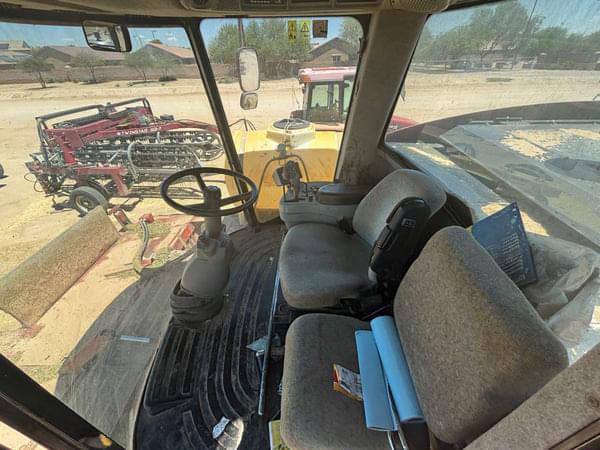 Image of New Holland Speedrower 220 equipment image 4