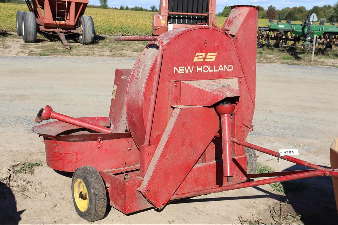 Image of New Holland 25 Primary image