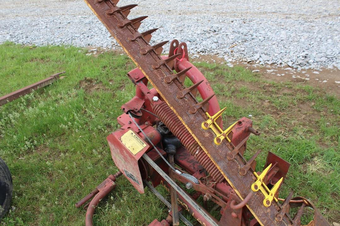 Image of New Holland 451 Image 1