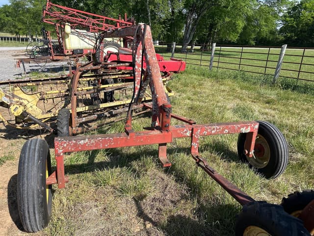 Image of New Holland 252 equipment image 2