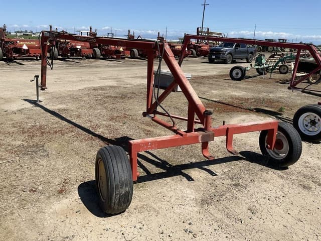 Image of New Holland 252 equipment image 2