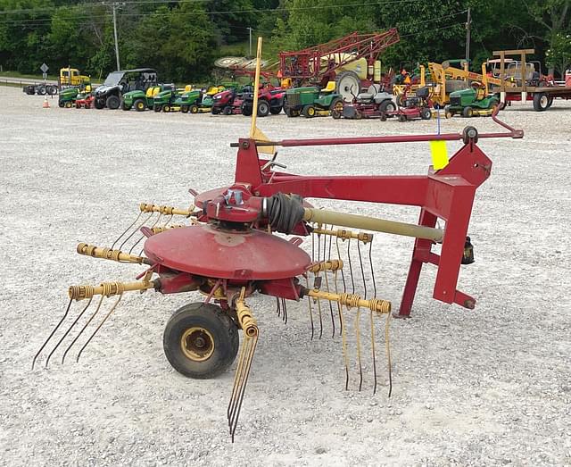 Image of New Holland 254 equipment image 2