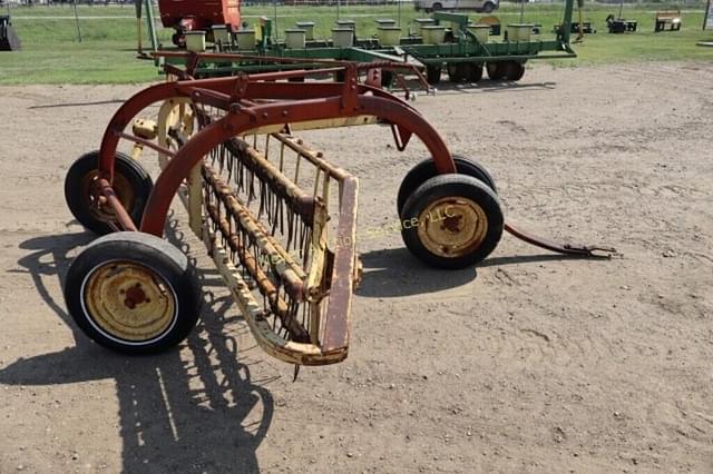 Image of New Holland 254 equipment image 1