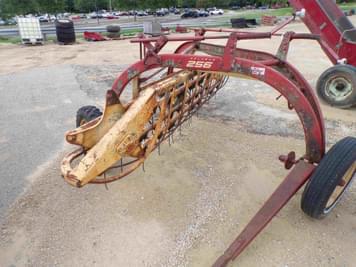 Main image New Holland 256