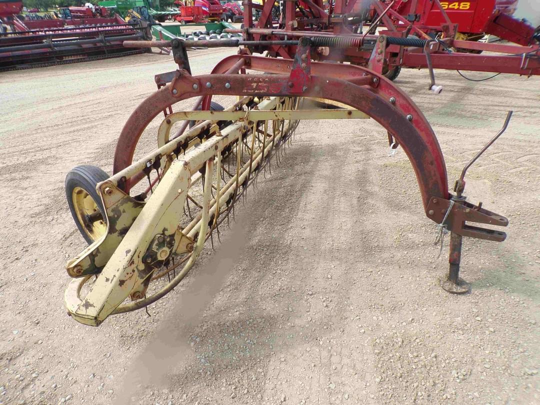 Image of New Holland 256 Image 0