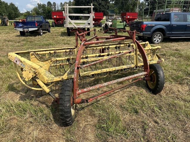 Image of New Holland 256 equipment image 3