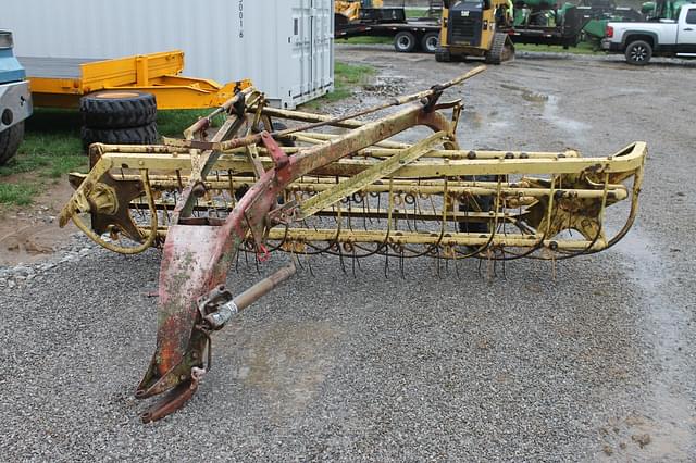 Image of New Holland 256 equipment image 4