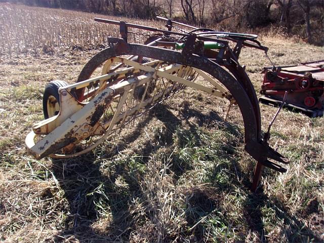 Thumbnail image New Holland 256 3
