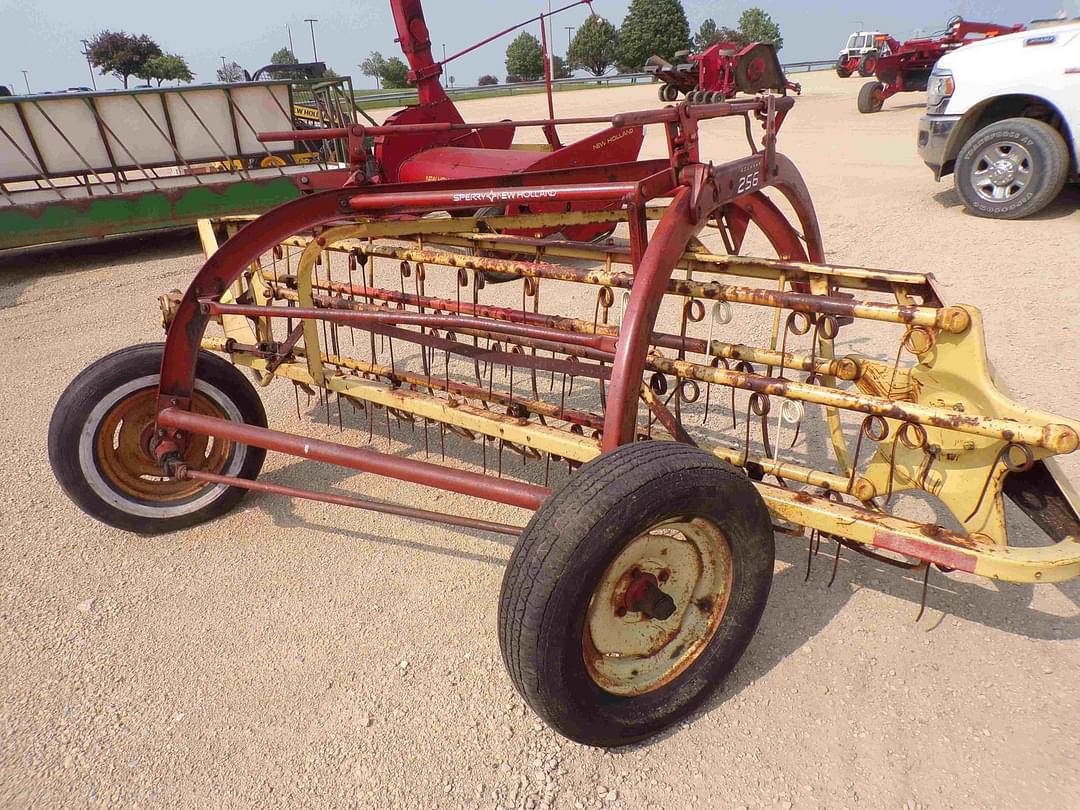 Image of New Holland 256 Image 1