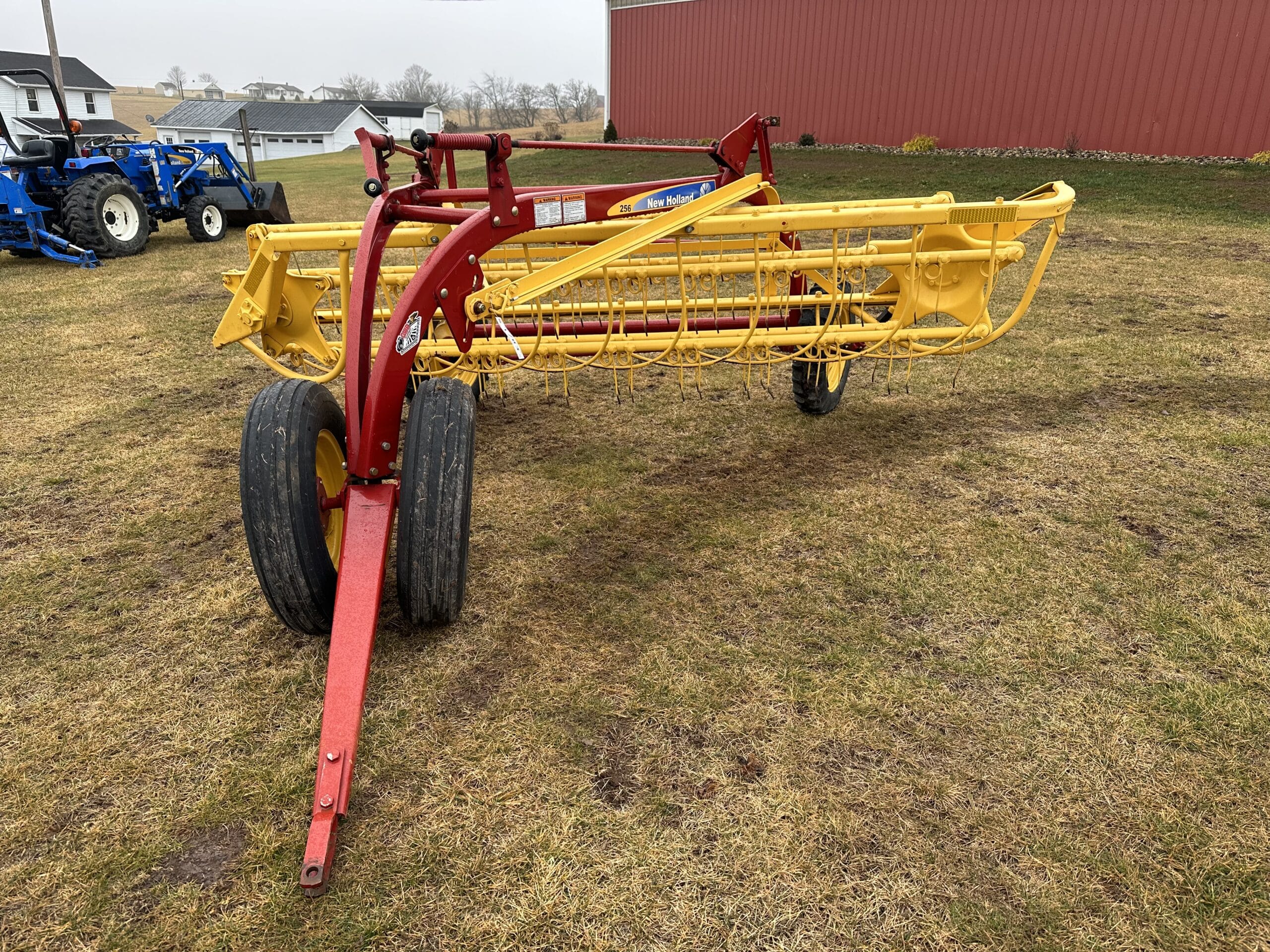 2011 New Holland 256 Equipment Image0