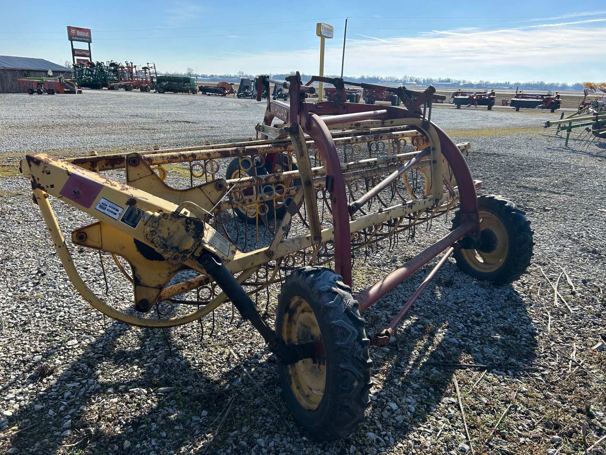 New Holland 256 Equipment Image0
