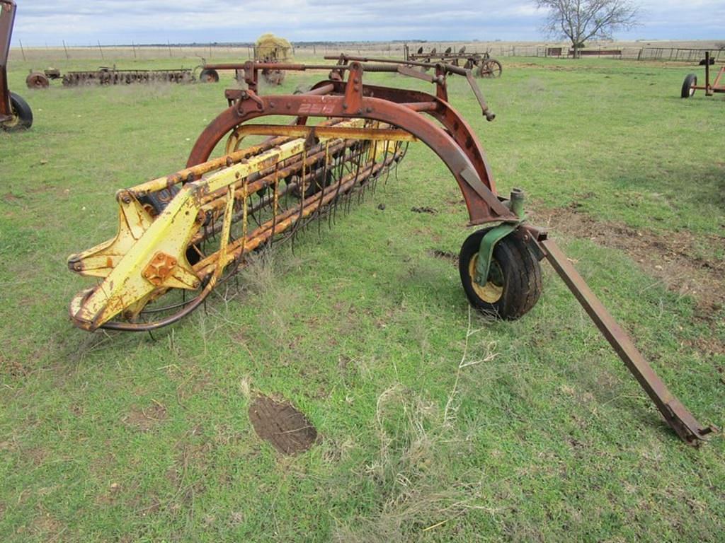 Image of New Holland 256 Image 1