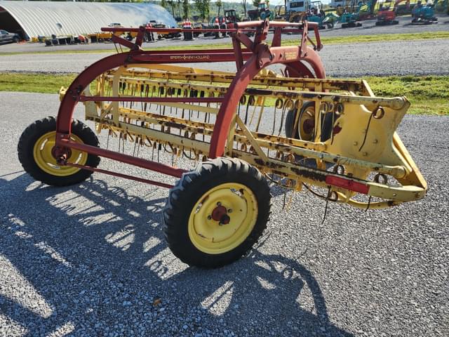 Image of New Holland 256 equipment image 2