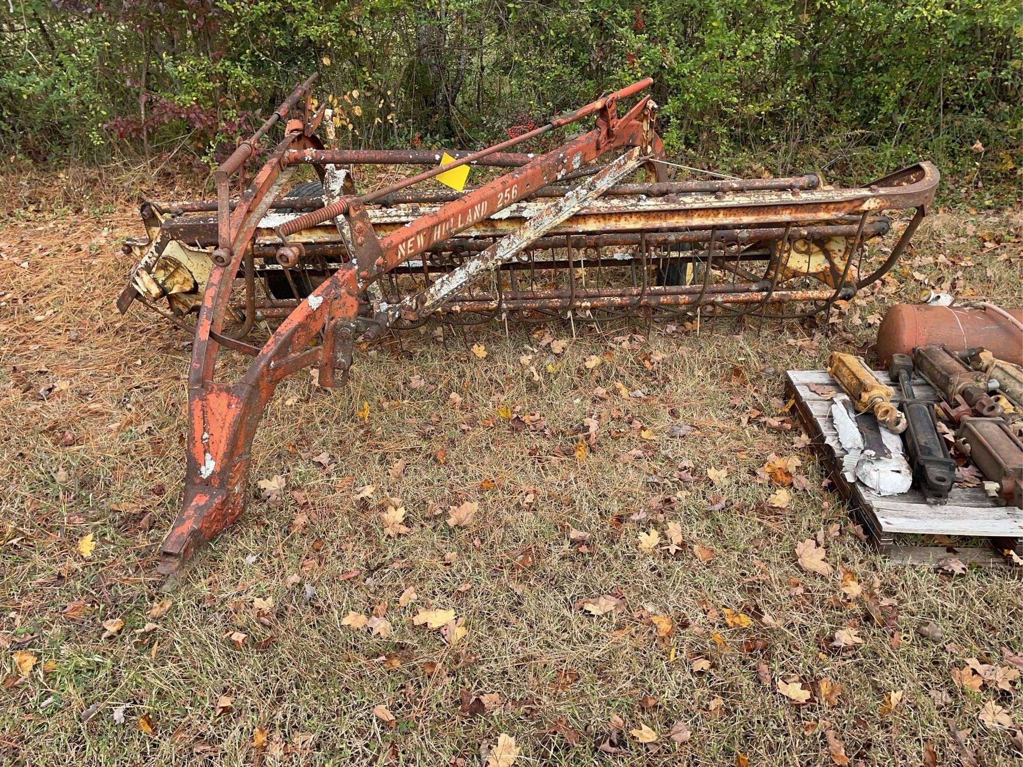 New Holland 56 Equipment Image0