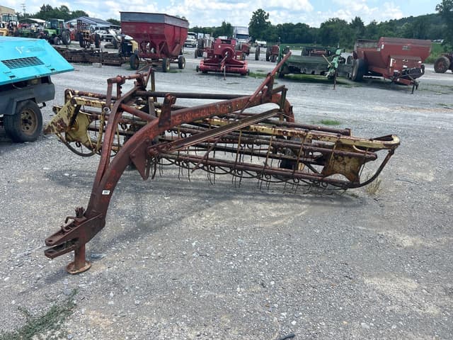 Image of New Holland 256 equipment image 1