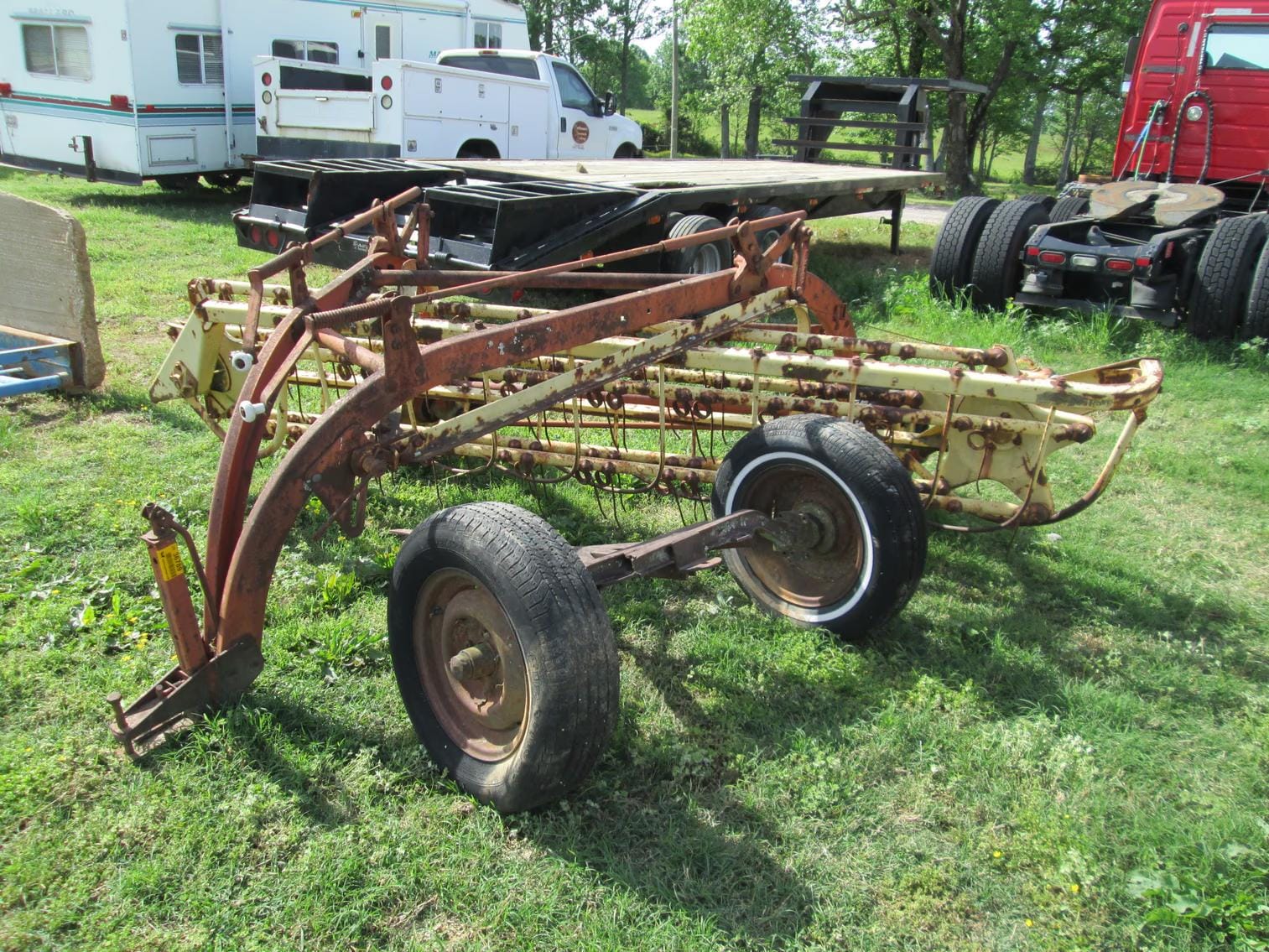 New Holland 256 Equipment Image0