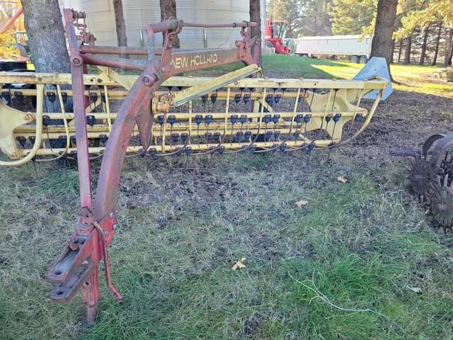 Image of New Holland 256 equipment image 1