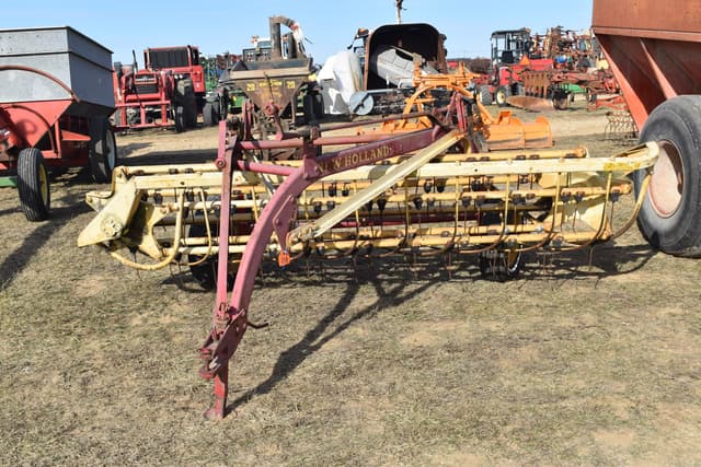 Image of New Holland 256 equipment image 1