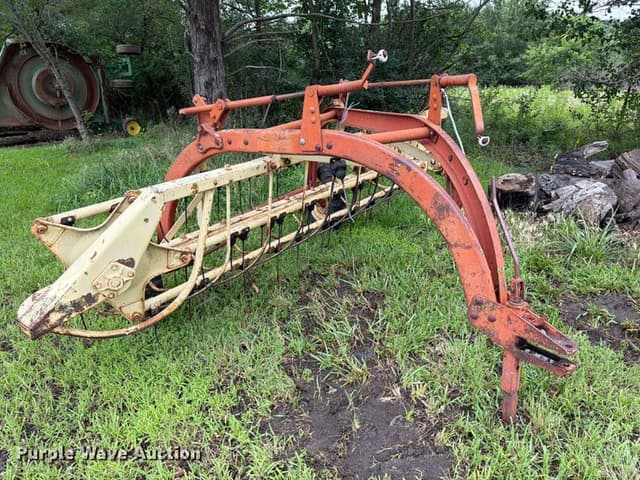 Image of New Holland 256 equipment image 2