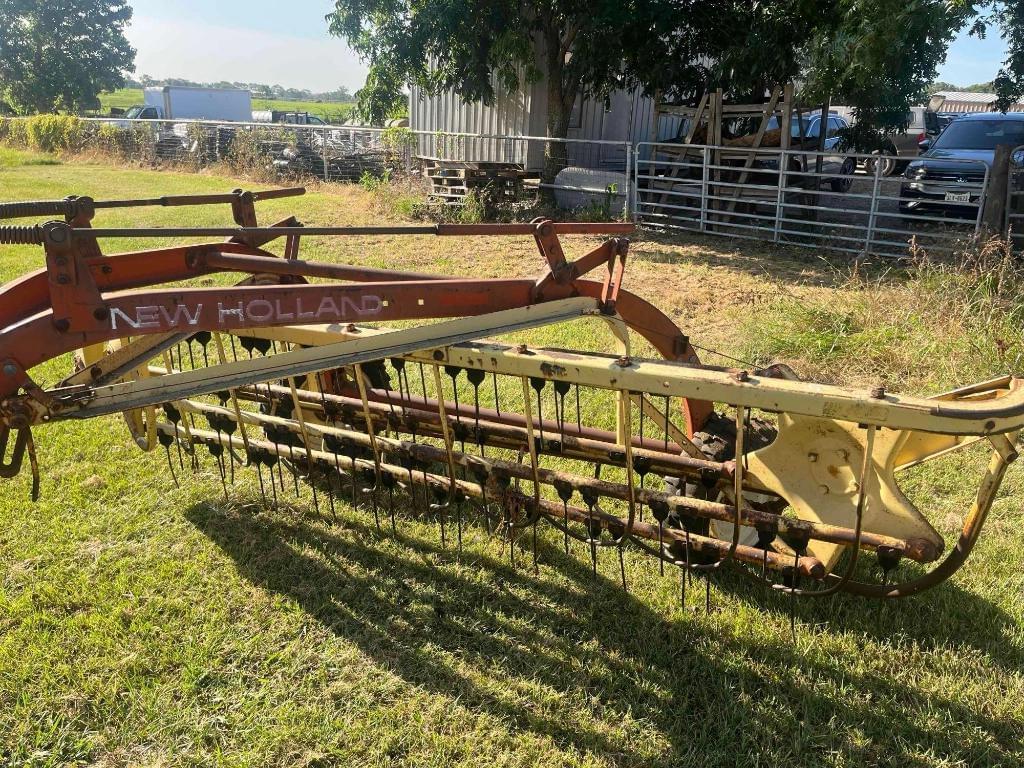 Image of New Holland 256 Image 0