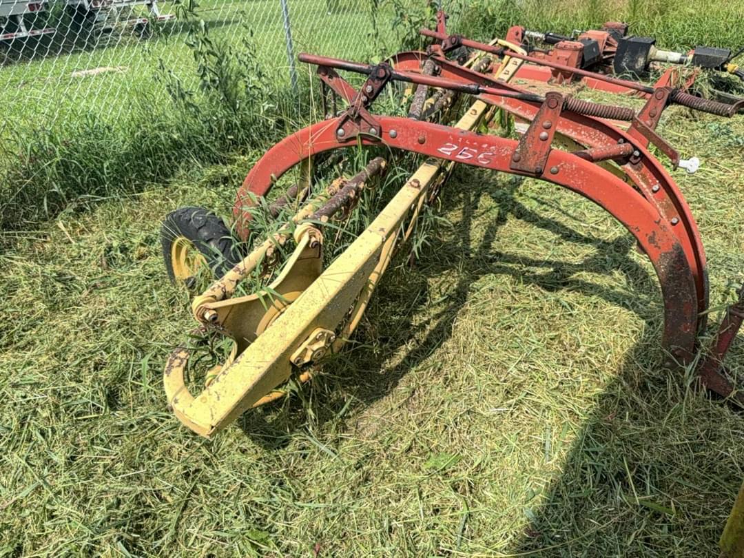 Image of New Holland 256 Primary image