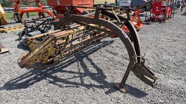 Image of New Holland 256 equipment image 2