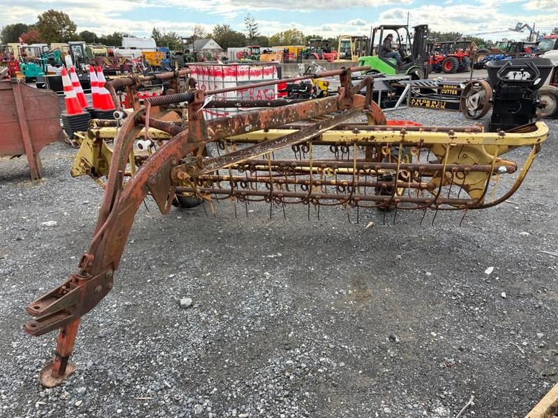 New Holland 256 Equipment Image0