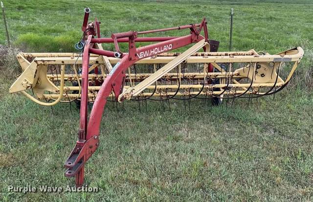 Image of New Holland 256 equipment image 1