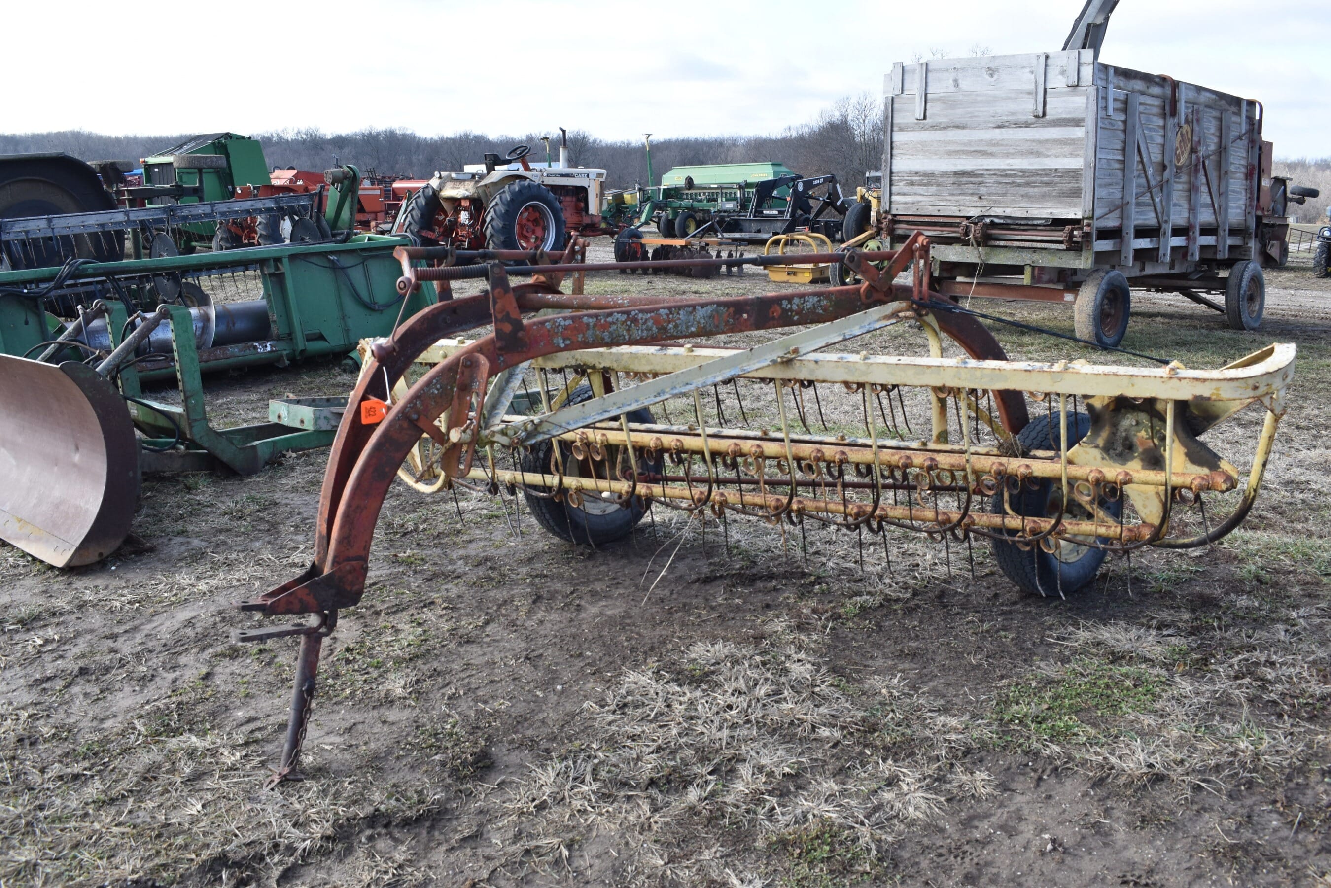 New Holland 256 Equipment Image0