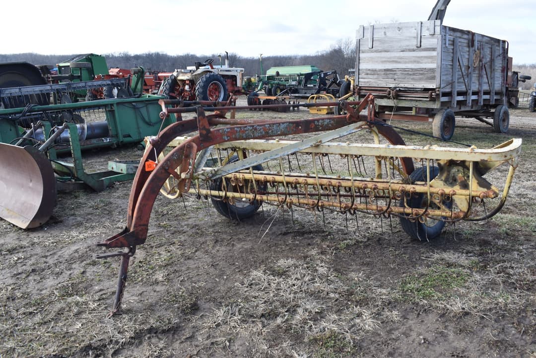 Image of New Holland 256 Primary image