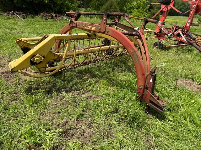 Image of New Holland 256 equipment image 1
