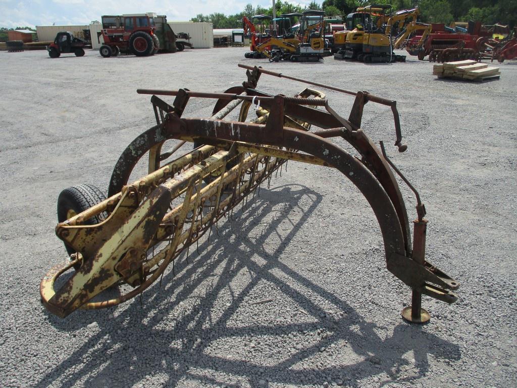 Image of New Holland 256 Image 0