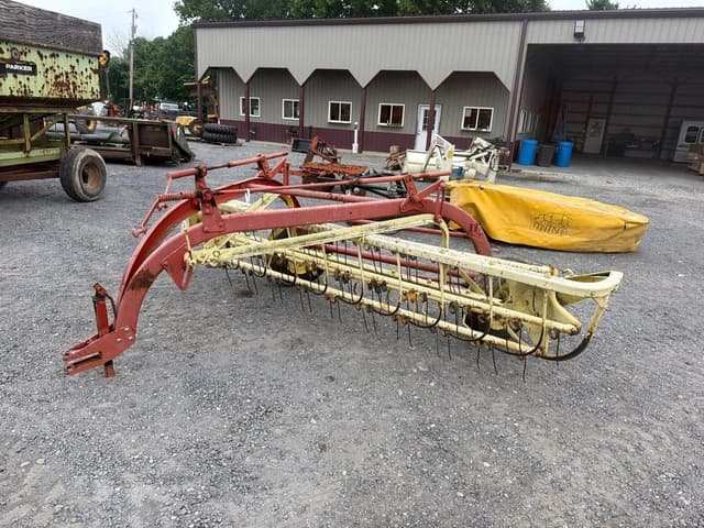 Image of New Holland 256 equipment image 1