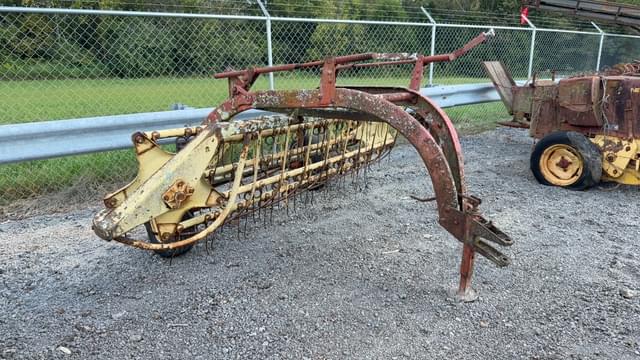 Image of New Holland 256 equipment image 1