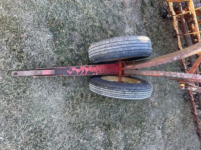 Image of New Holland 256 equipment image 1