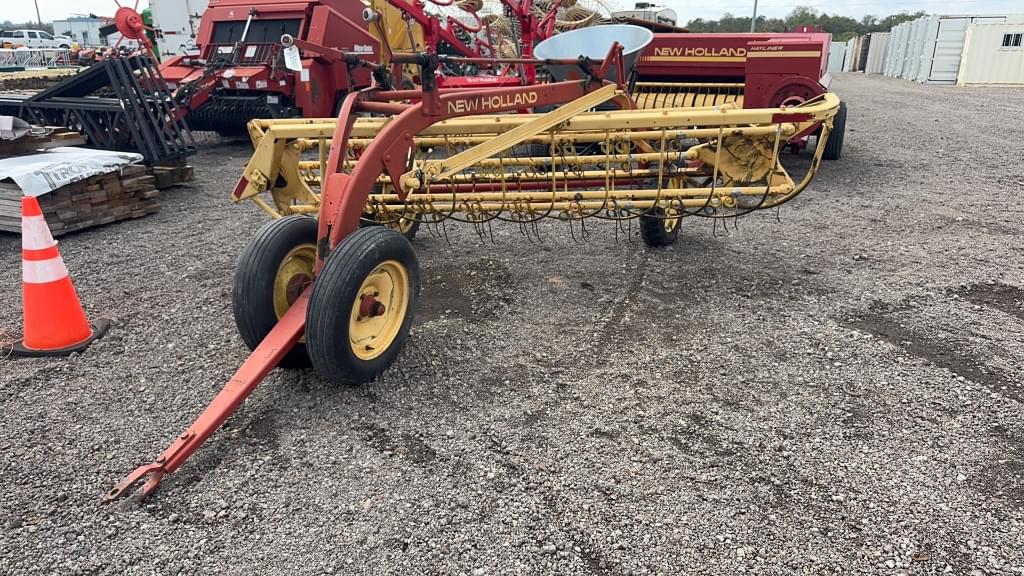 Image of New Holland 256 Primary image