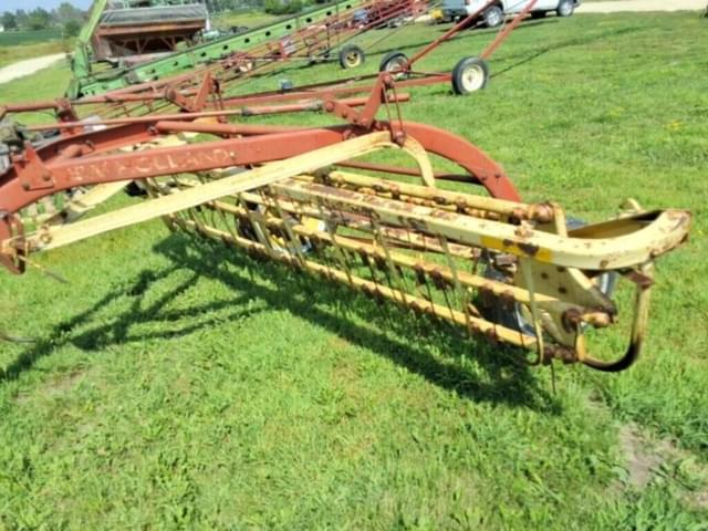 Image of New Holland 256 equipment image 2